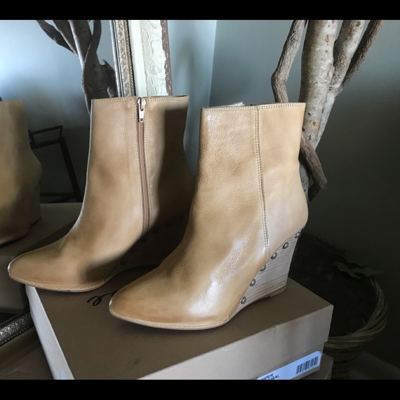 Matisse Tan Leather Wedge Ankle Boot - Picture 2 of 5